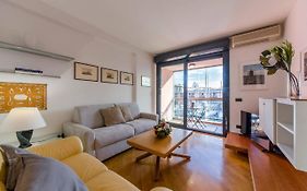 Joivy Exclusive Seaview Flat For 4, In Central Genoa